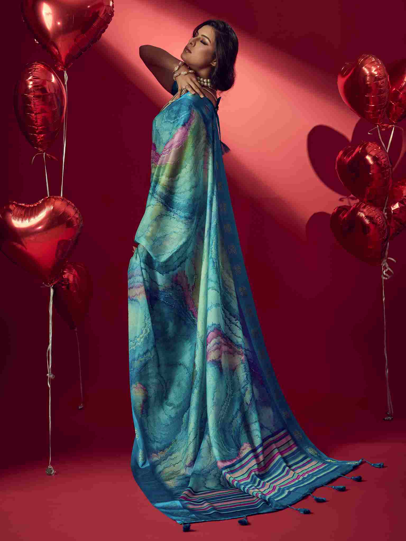 Blue Jacquard Printed Saree with Unstitched Blouse