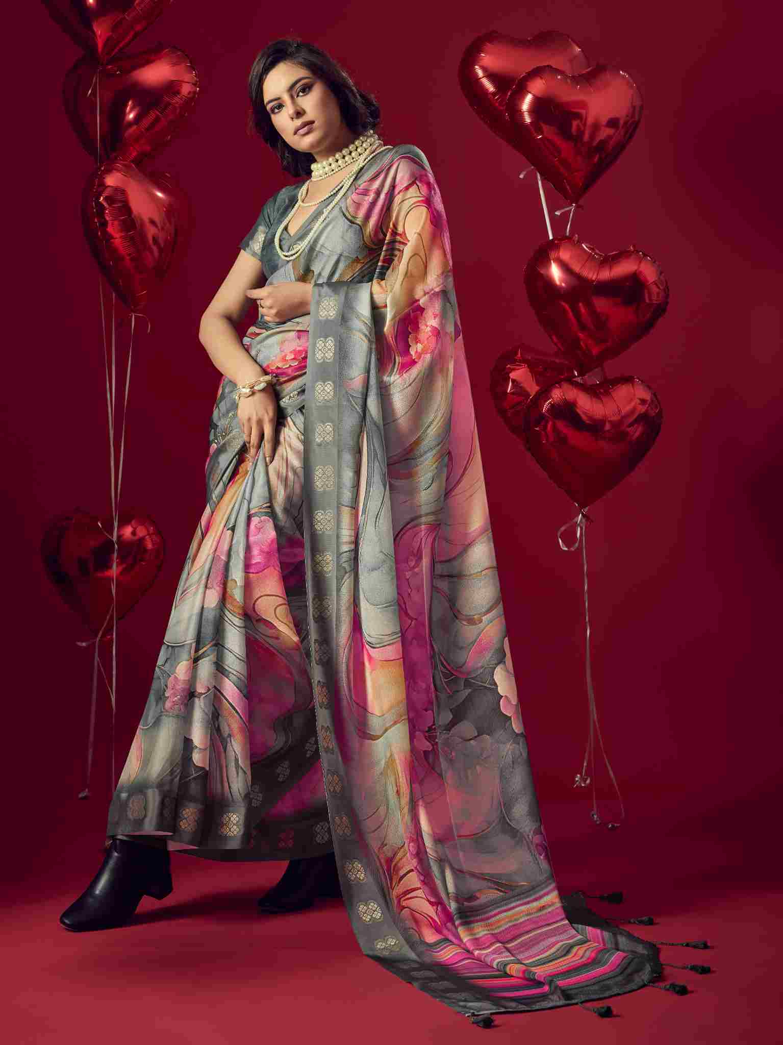 Grey Jacquard Printed Saree with Unstitched Blouse