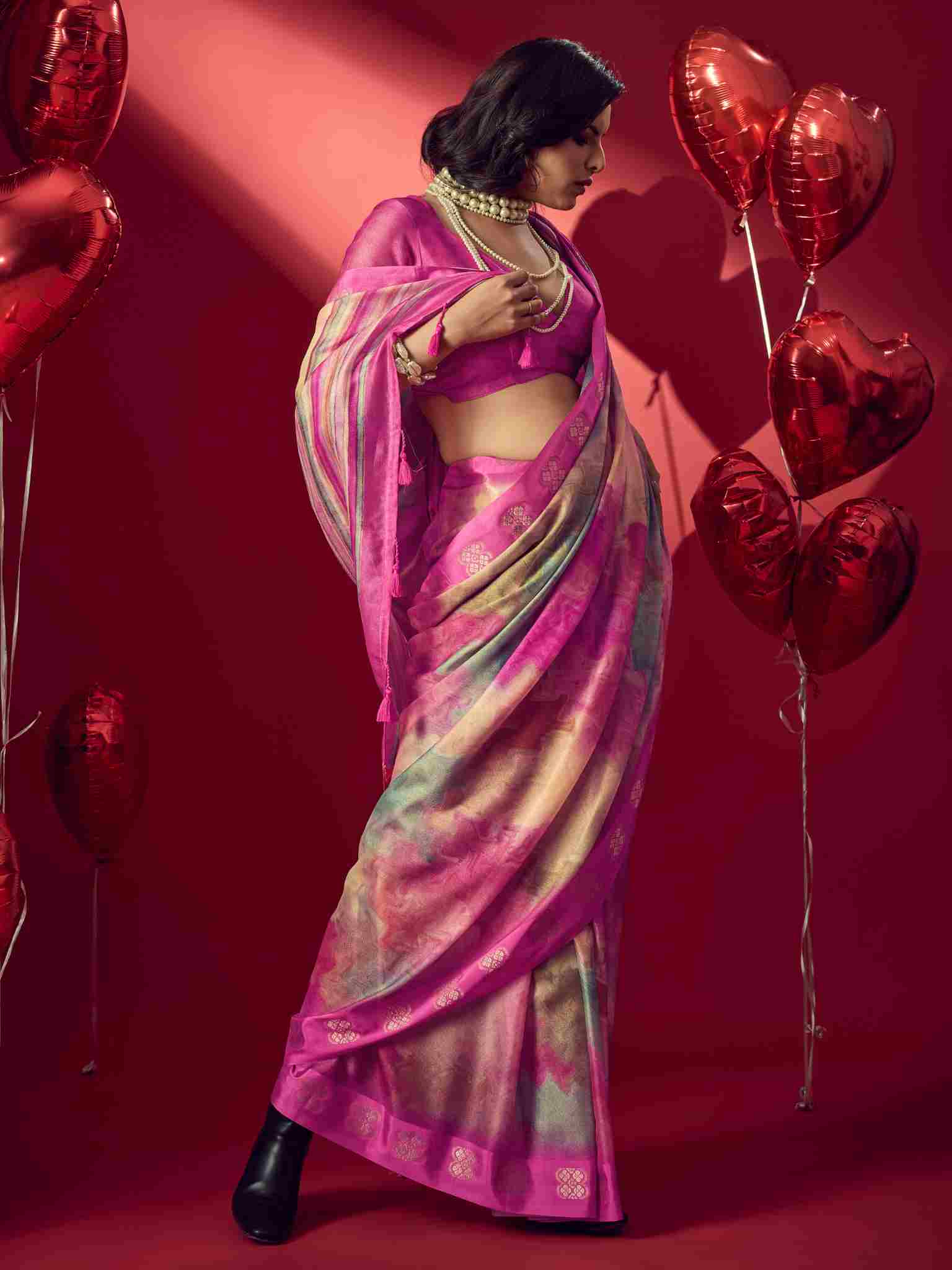 Pink Jacquard Printed Saree with Unstitched Blouse