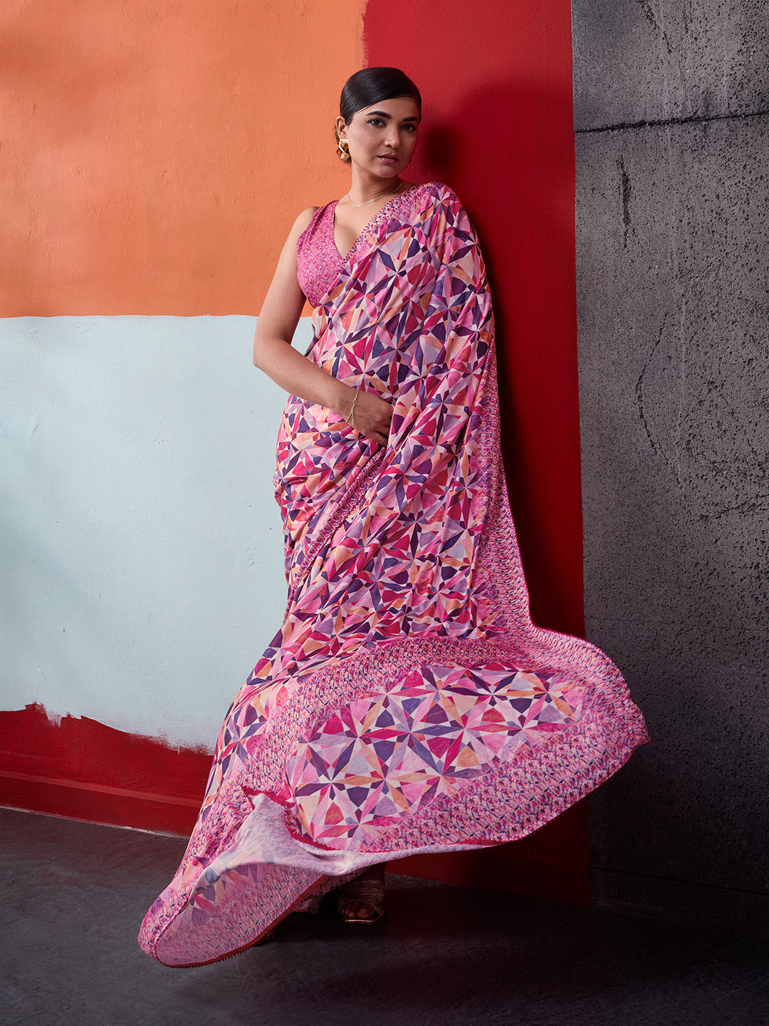 Pink Cotton Crepe Geometrical Printed Saree