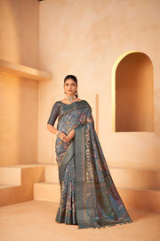Timeless Rama Diya Silk Saree with Jacquard Border