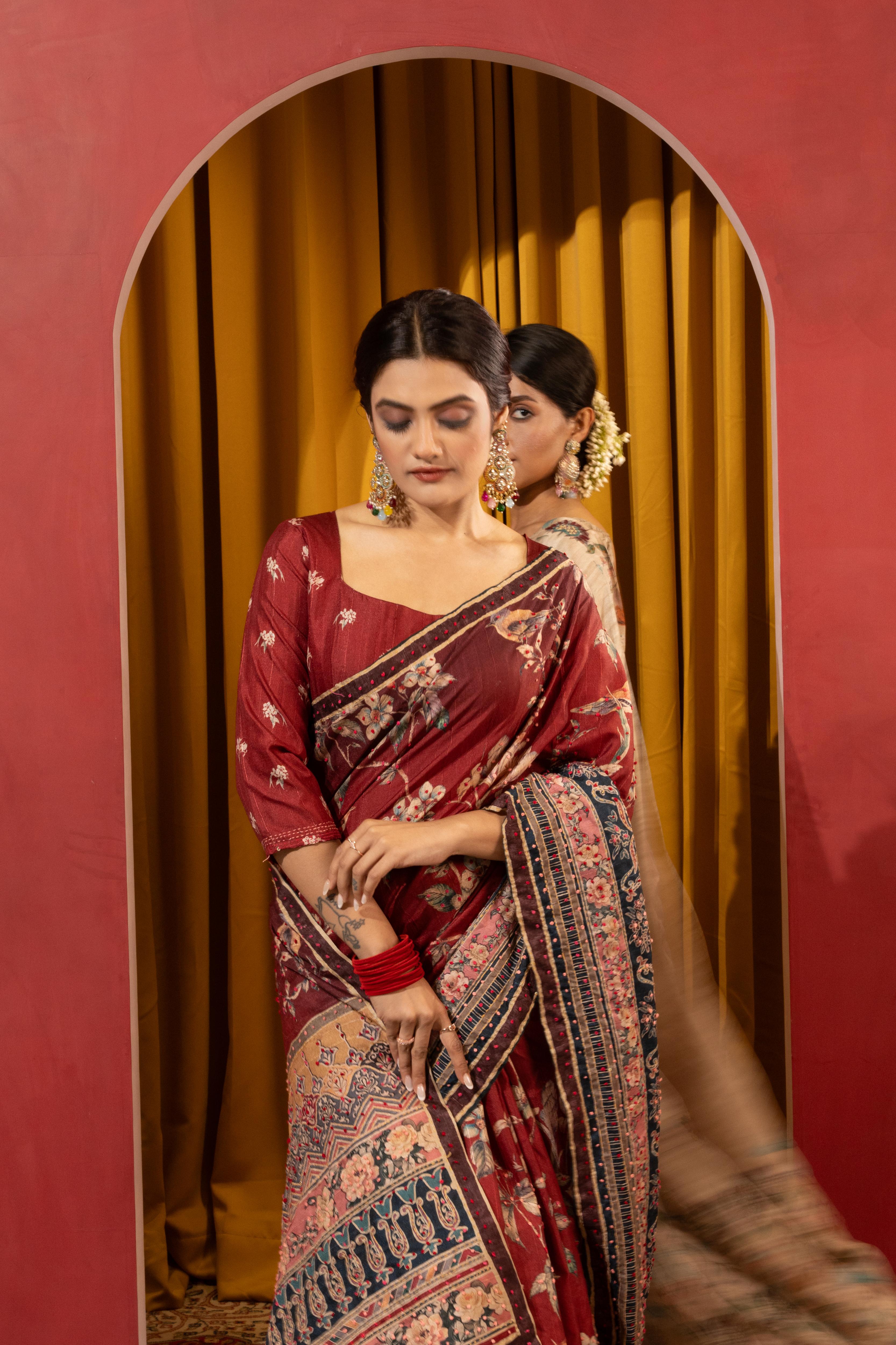 Maroon Collom Silk Saree with Handcrafted Knotwork