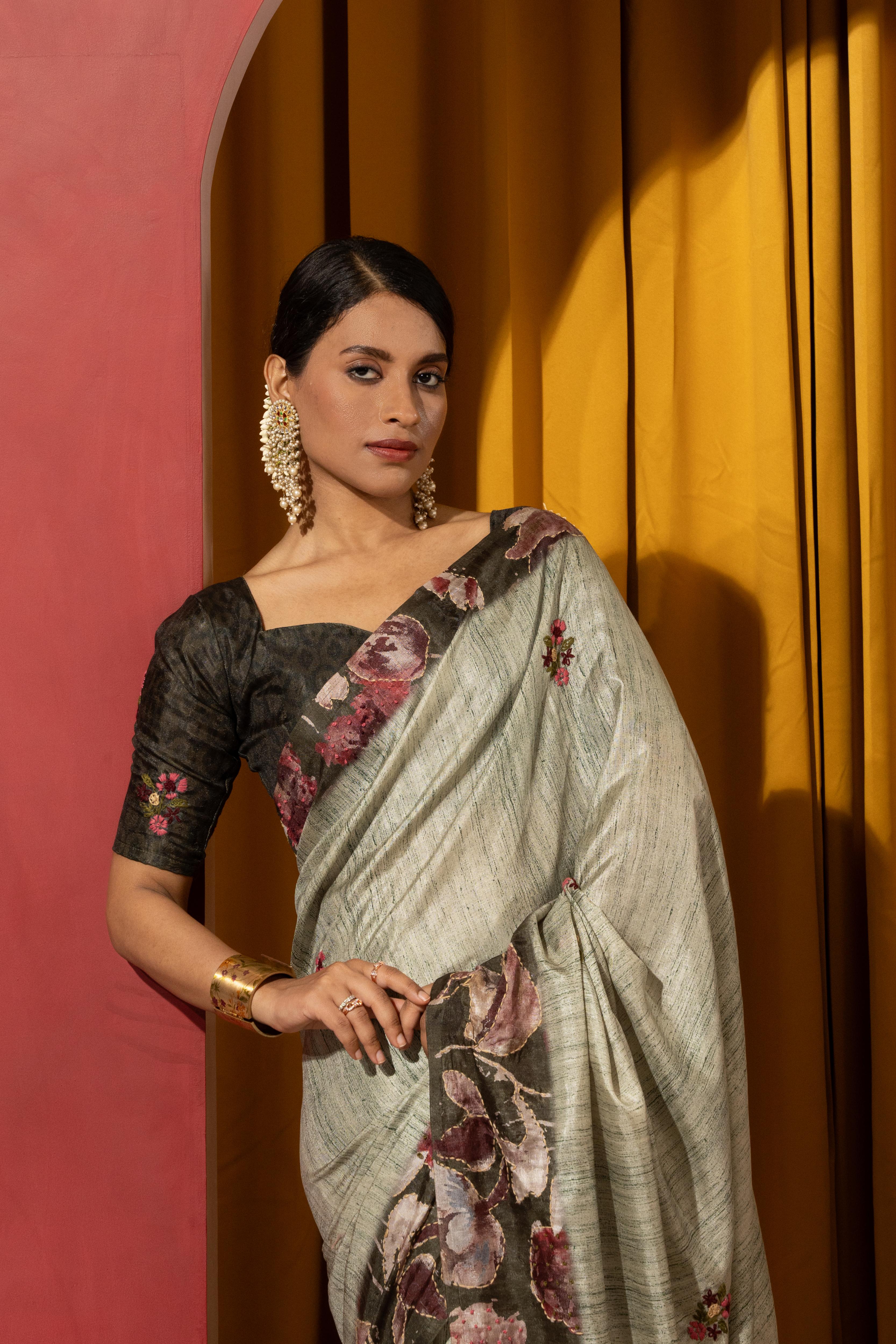Cyan Collom Silk Saree with Hand Knotwork