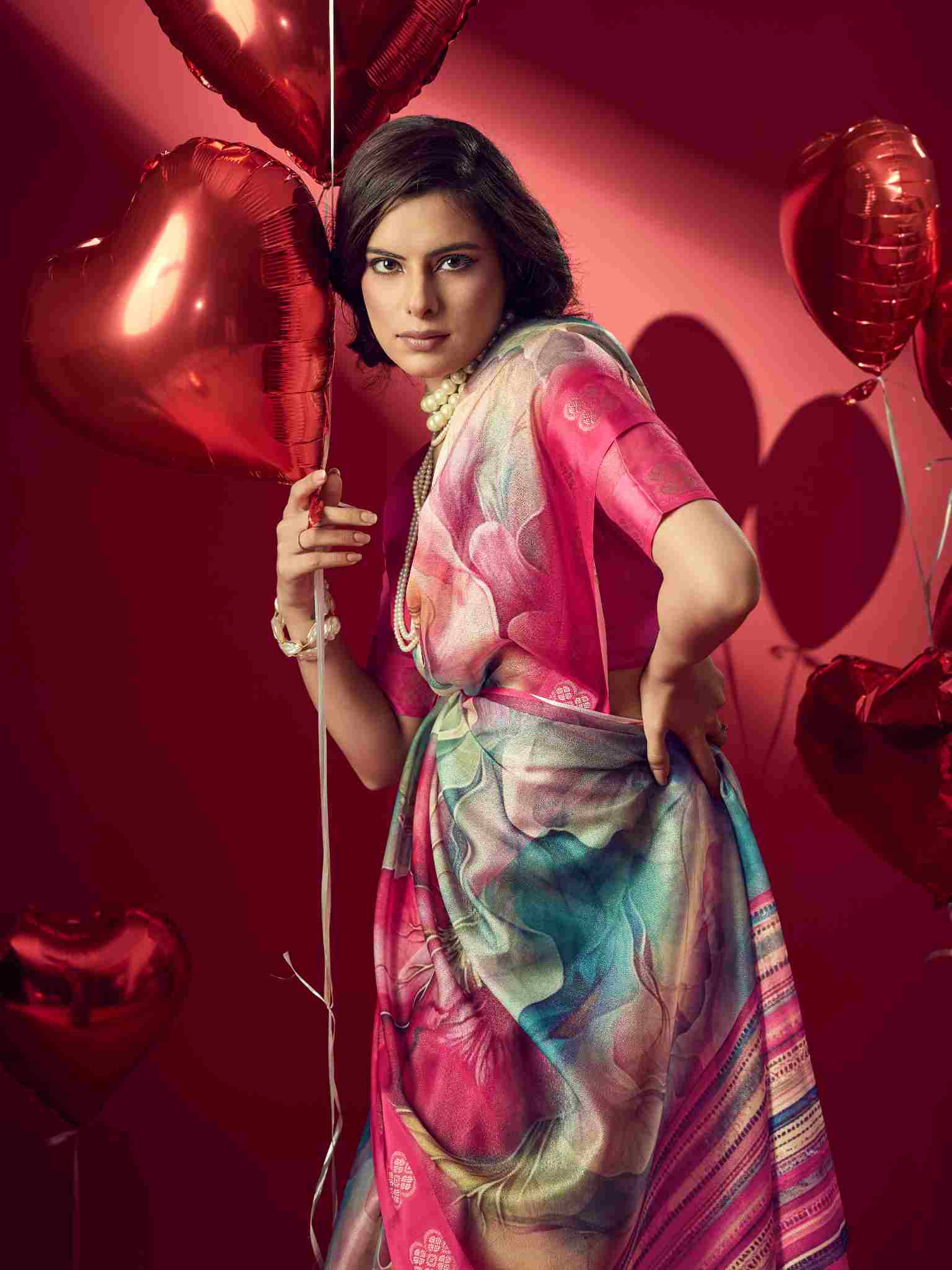 Pink Jacquard Printed Saree with Unstitched Blouse