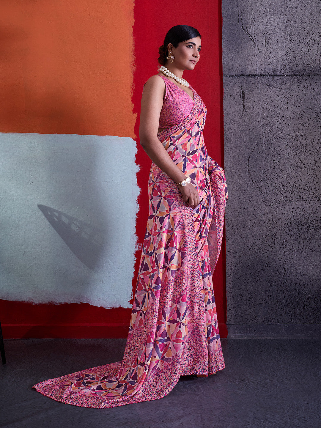 Pink Cotton Crepe Geometrical Printed Saree