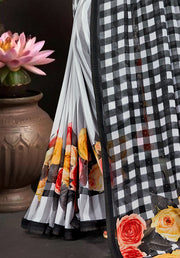 Grey Georgette Floral Printed Saree