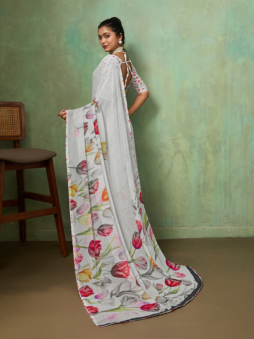 White Georgette Floral Printed Saree