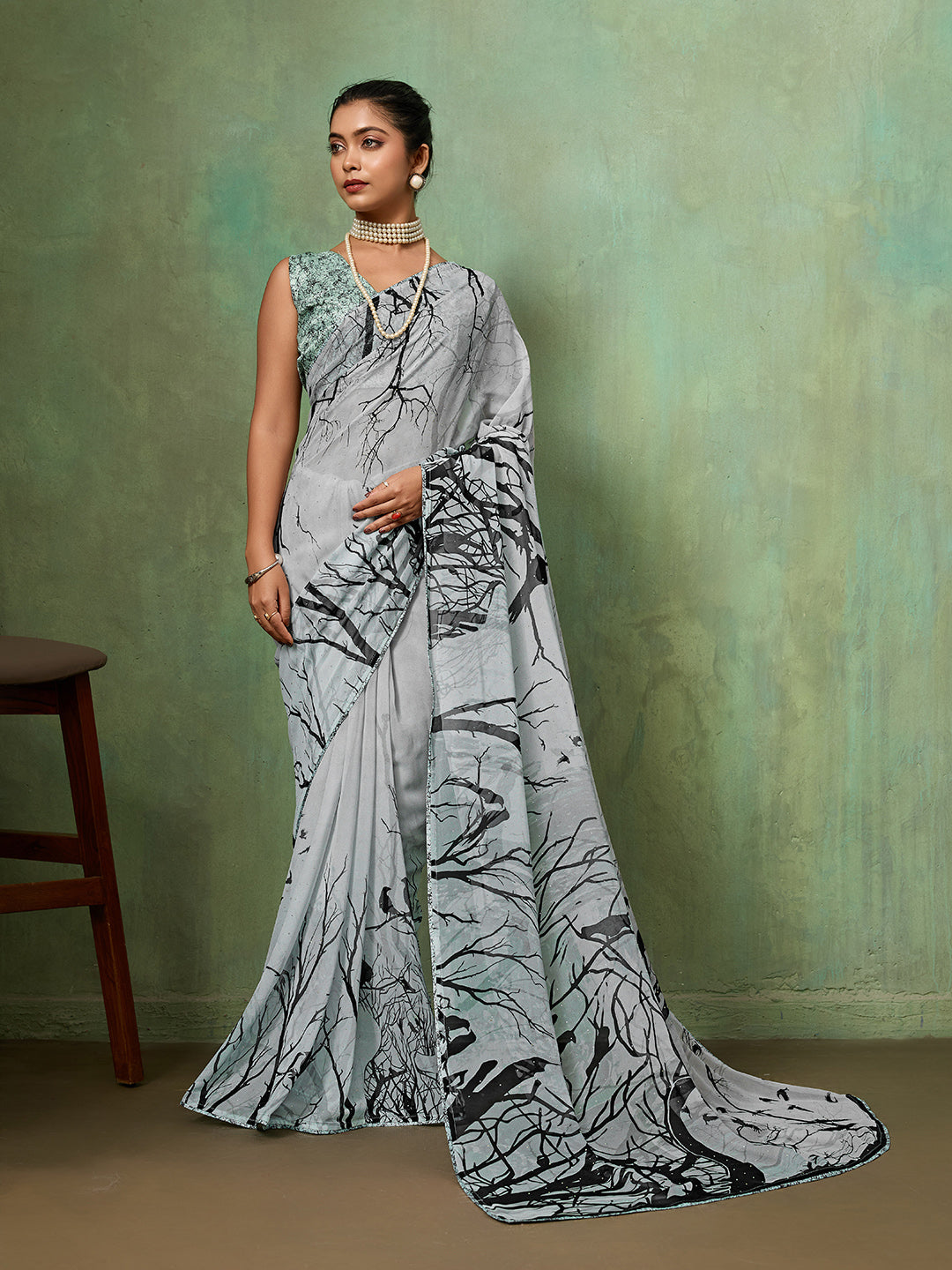 Grey Georgette Abstract Printed Saree