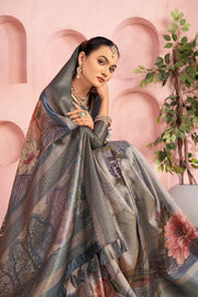 Stunning Grey Diya Silk with Pallu