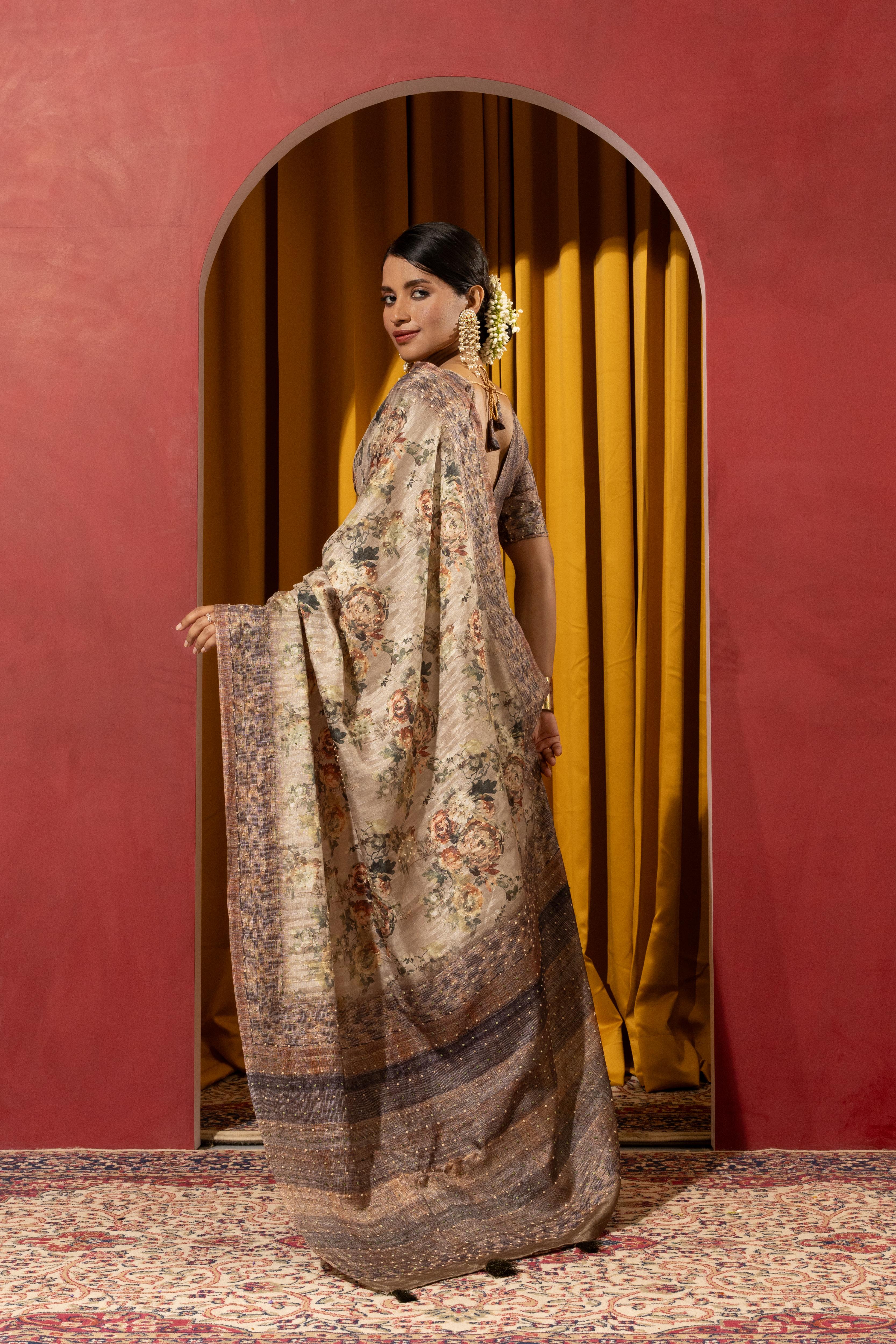 Lemon Collom Silk Saree with Hand Knotwork
